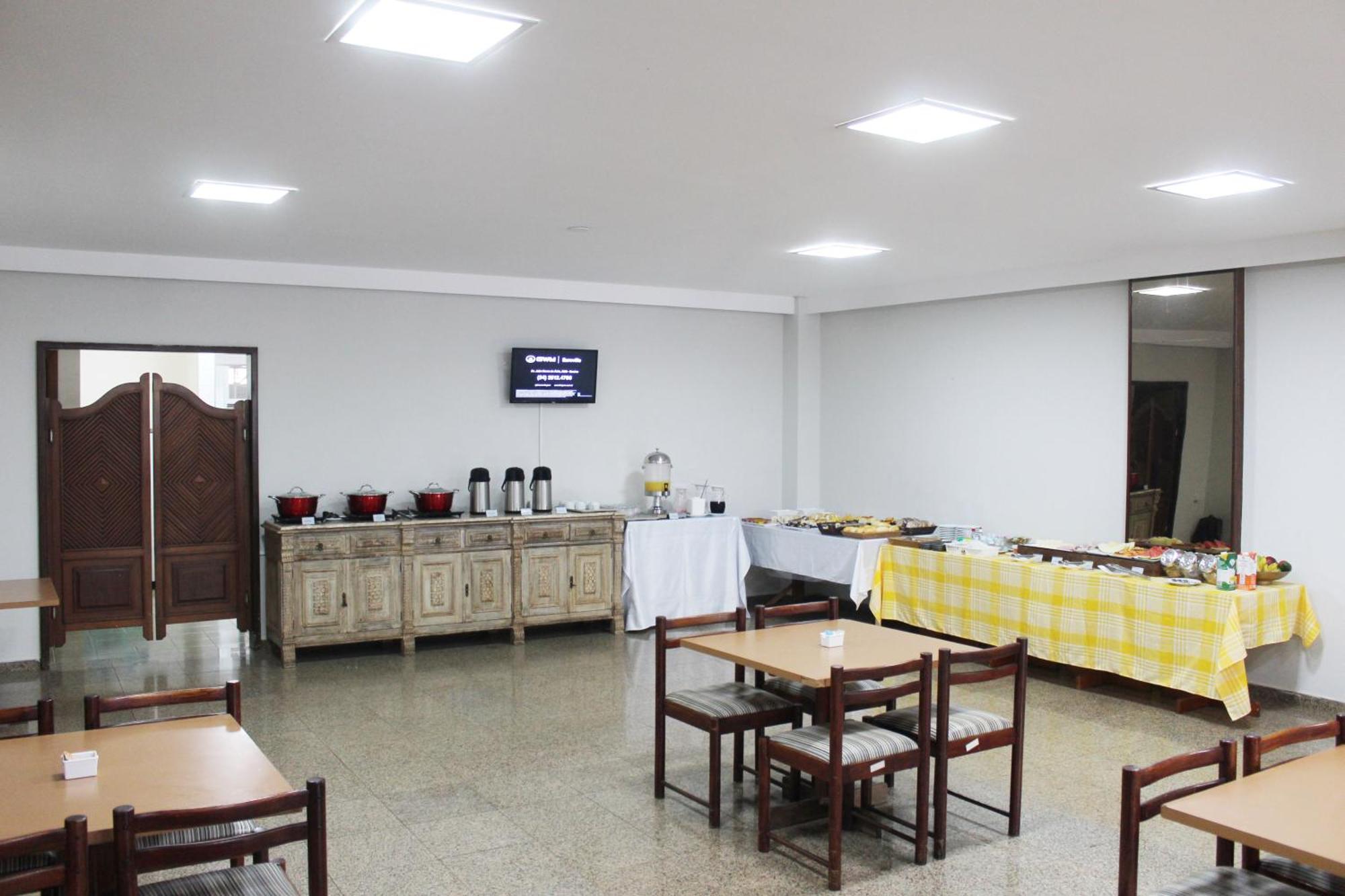 Days Inn By Wyndham Uberlândia Dış mekan fotoğraf