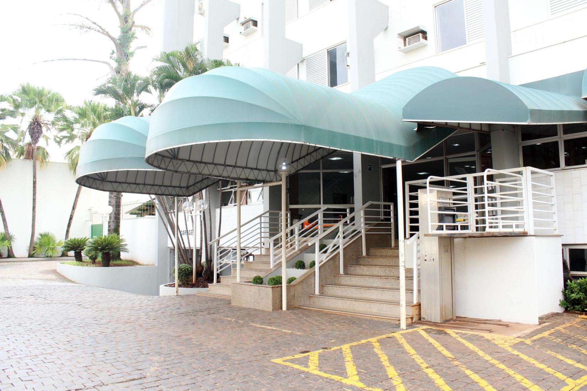 Days Inn By Wyndham Uberlândia Dış mekan fotoğraf